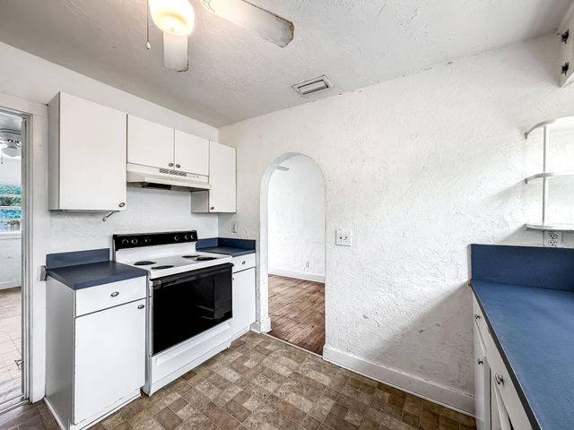 501 Pilgrim Road, West Palm Beach, FL 33405