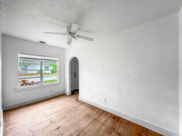 501 Pilgrim Road, West Palm Beach, FL 33405