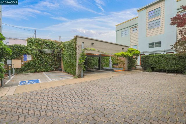 2841 7th Street, Berkeley, CA 94701