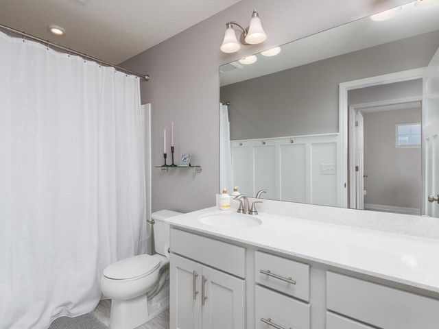 837 Roselyn Drive, Victoria, MN 55386