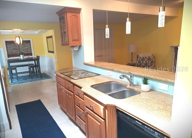 1001 Broad River Dr, Beaufort, SC 29906