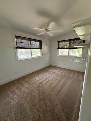 1001 Broad River Dr, Beaufort, SC 29906