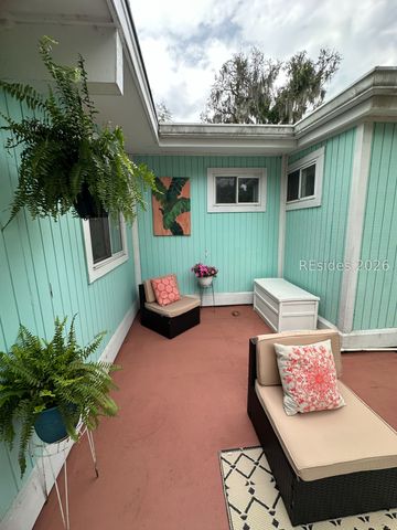 1001 Broad River Dr, Beaufort, SC 29906