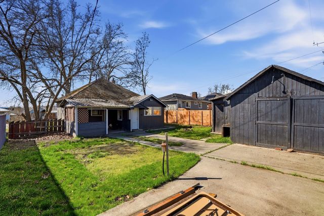 707 E Kiernan Ave, Spokane, WA 99207