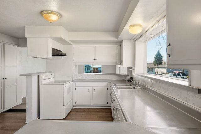 707 E Kiernan Ave, Spokane, WA 99207