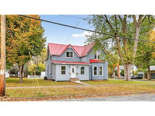 503 11th Street, Menomonie, WI 54751