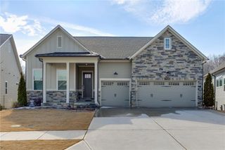 7032 Cottage Grove Drive, Flowery Branch, GA 30542