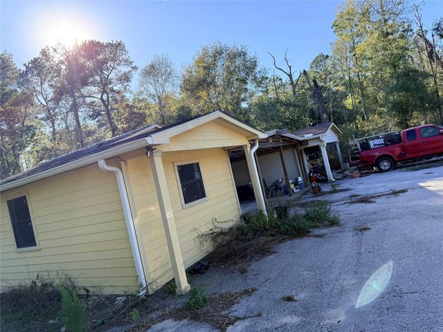 719 County Rd 3880, Cleveland, TX 77328