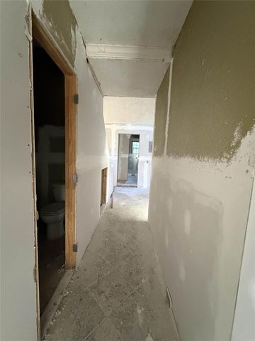 719 County Rd 3880, Cleveland, TX 77328