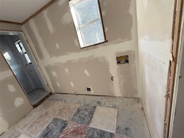 719 County Rd 3880, Cleveland, TX 77328