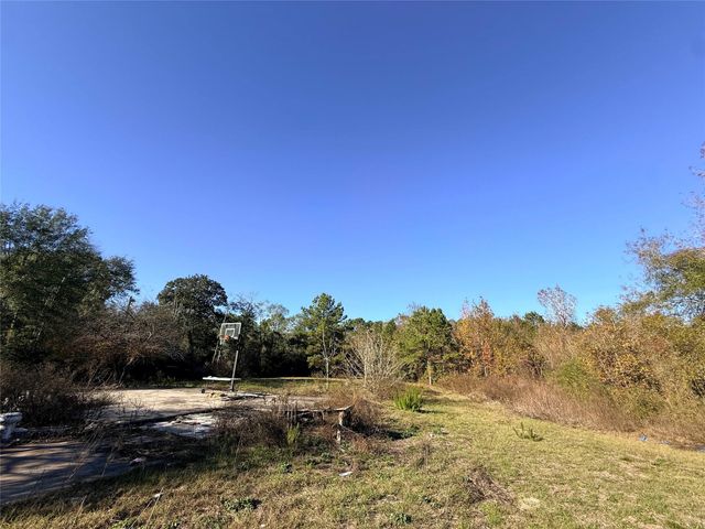719 County Rd 3880, Cleveland, TX 77328