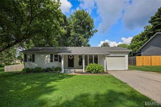 31 Grainey Drive, Glen Carbon, IL 62034