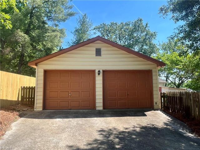 2223 Woodberry Drive, Greensboro, NC 27403