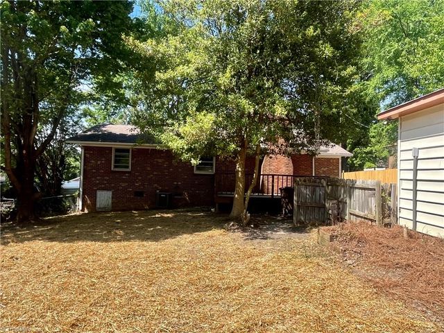 2223 Woodberry Drive, Greensboro, NC 27403