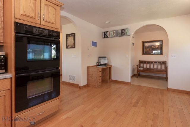 1013 E Missoula Avenue, Belgrade, MT 59714