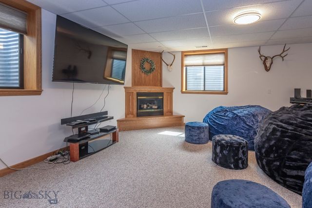1013 E Missoula Avenue, Belgrade, MT 59714