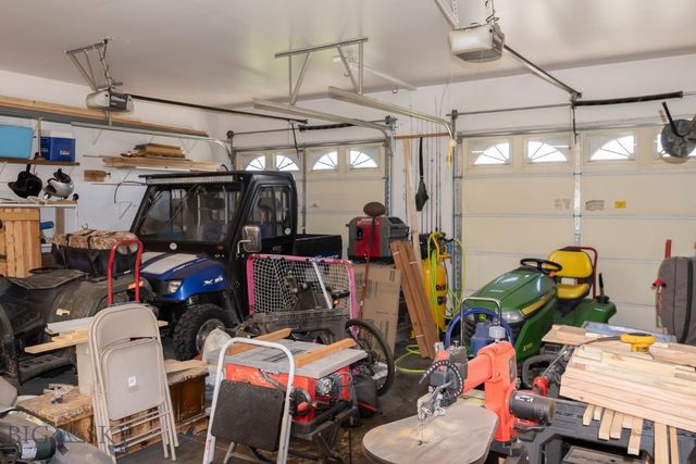 1013 E Missoula Avenue, Belgrade, MT 59714