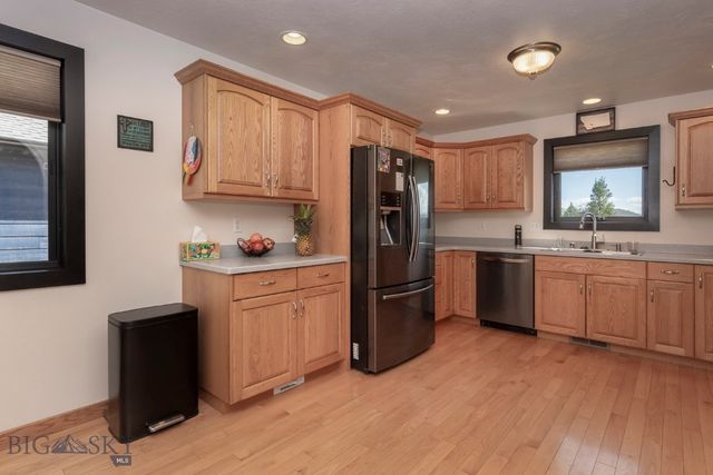 1013 E Missoula Avenue, Belgrade, MT 59714