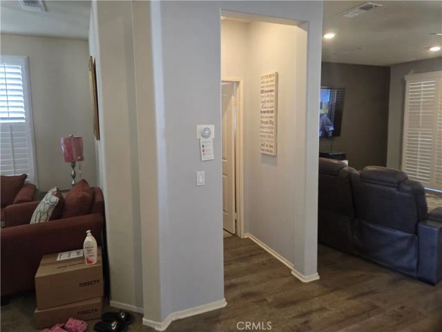1062 Viscano Court, Perris, CA 92571