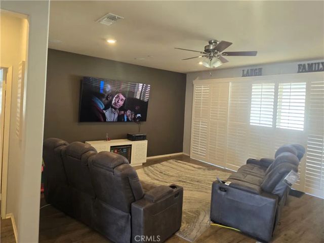 1062 Viscano Court, Perris, CA 92571