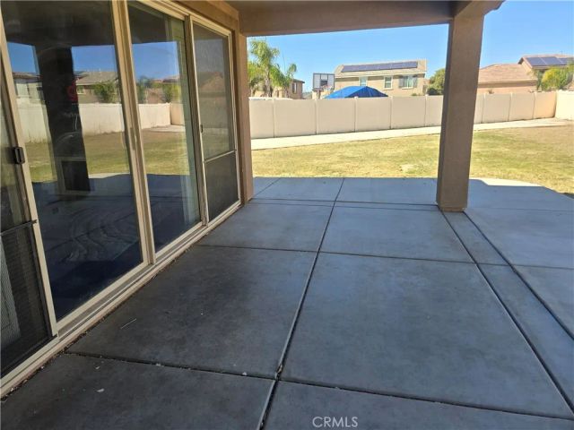 1062 Viscano Court, Perris, CA 92571