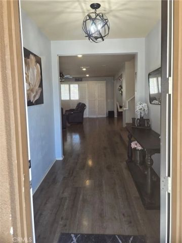 1062 Viscano Court, Perris, CA 92571