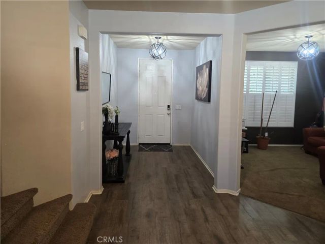 1062 Viscano Court, Perris, CA 92571