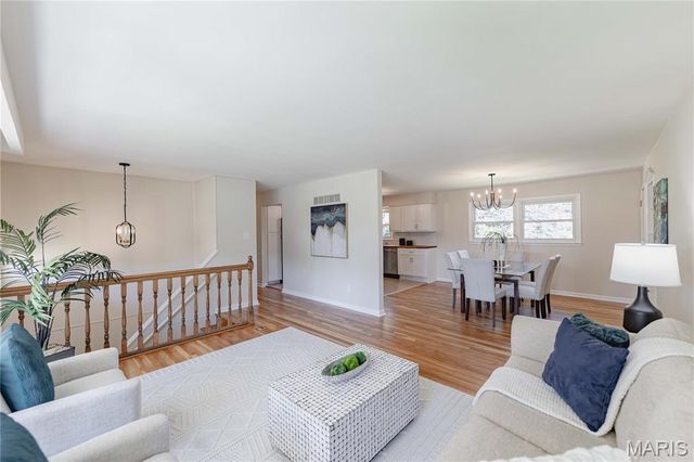103 Canary Lane, St Charles, MO 63301