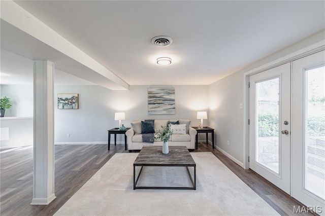 103 Canary Lane, St Charles, MO 63301