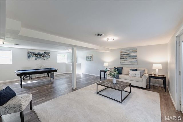 103 Canary Lane, St Charles, MO 63301
