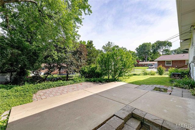 103 Canary Lane, St Charles, MO 63301