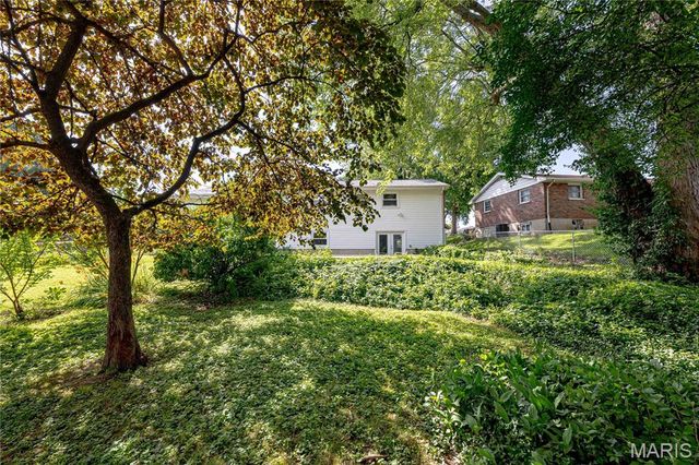 103 Canary Lane, St Charles, MO 63301
