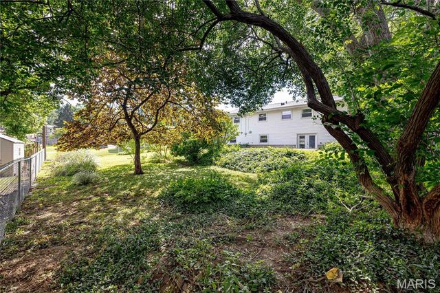 103 Canary Lane, St Charles, MO 63301
