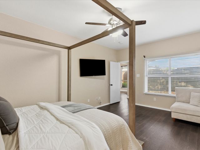 1918 Winter Pass Trail, Arlington, TX 76002