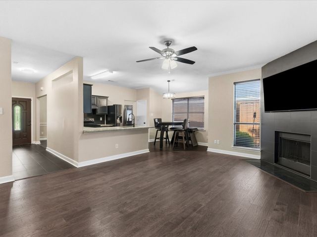 1918 Winter Pass Trail, Arlington, TX 76002