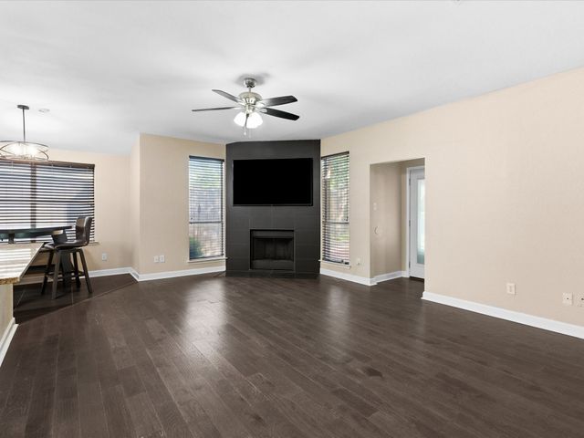 1918 Winter Pass Trail, Arlington, TX 76002