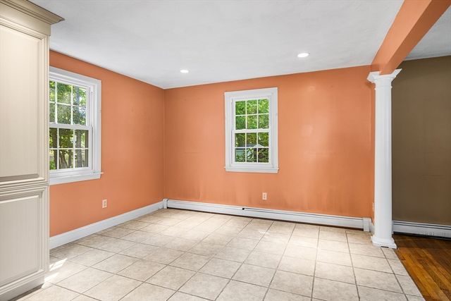 137 Catherine Dr, Abington, MA 02351