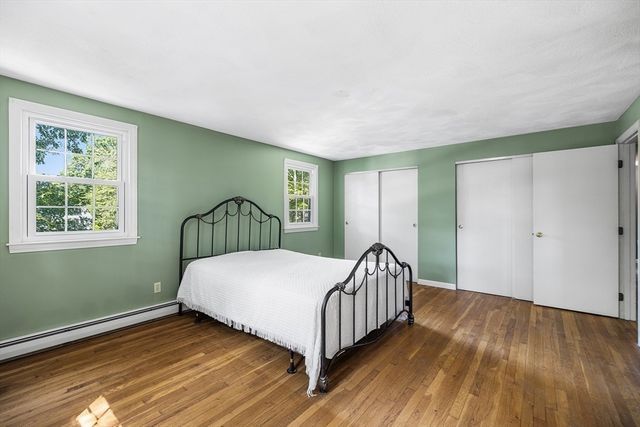 137 Catherine Dr, Abington, MA 02351