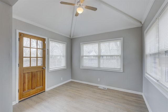 20916 Vernier Road, Harper Woods, MI 48225