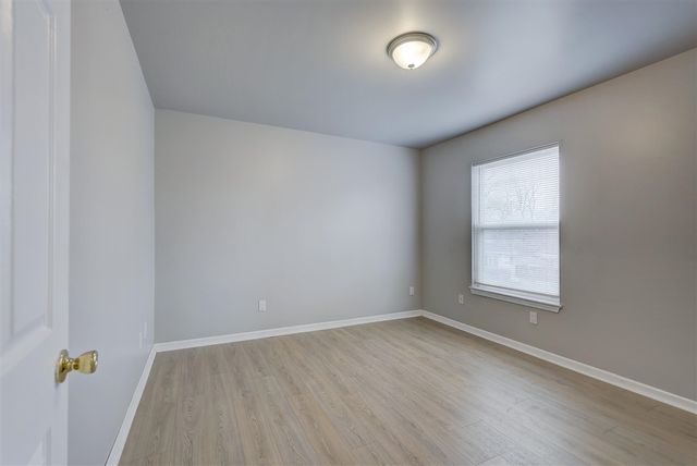 20916 Vernier Road, Harper Woods, MI 48225