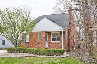20916 Vernier Road, Harper Woods, MI 48225