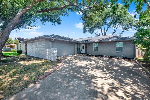 2309 Indian Creek Drive, Irving, TX 75060
