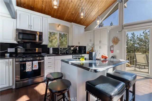 27482 Matterhorn, Lake Arrowhead, CA 92352