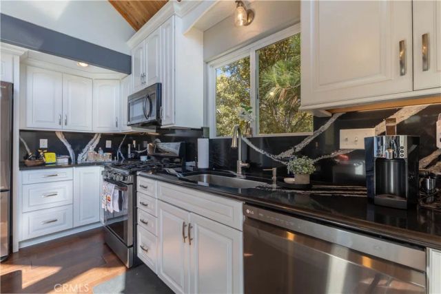 27482 Matterhorn, Lake Arrowhead, CA 92352