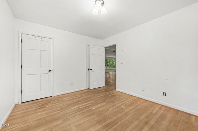 213 Hillsborough Street, Chapel Hill, NC 27514