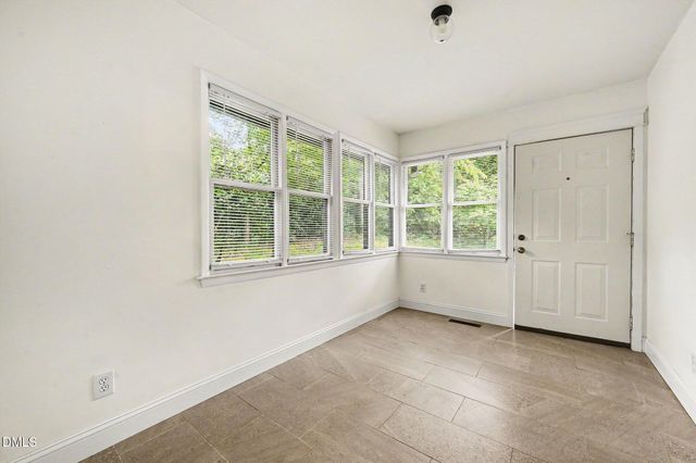213 Hillsborough Street, Chapel Hill, NC 27514