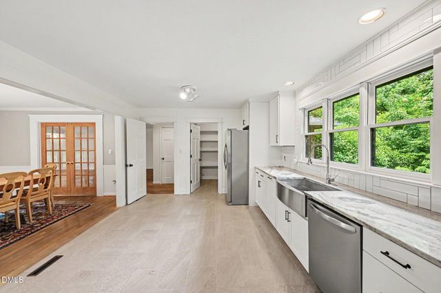 213 Hillsborough Street, Chapel Hill, NC 27514