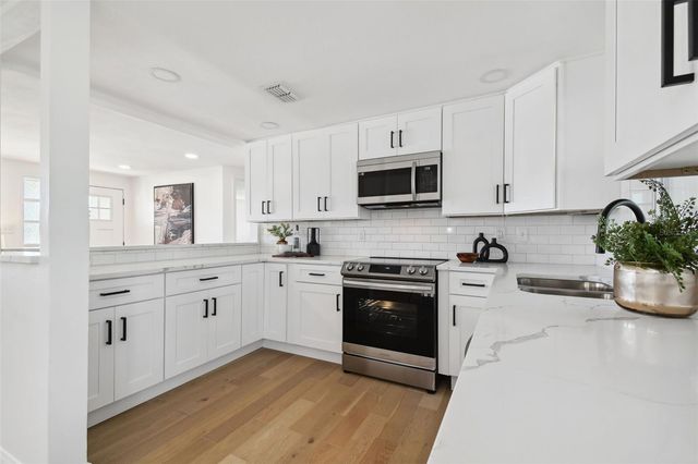 13617 FRANCES AVENUE, Hudson, FL 34667