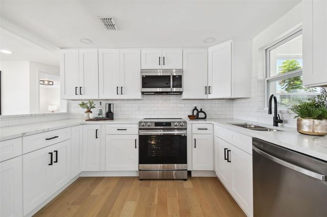 13617 FRANCES AVENUE, Hudson, FL 34667