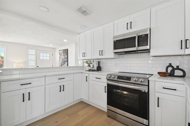 13617 FRANCES AVENUE, Hudson, FL 34667